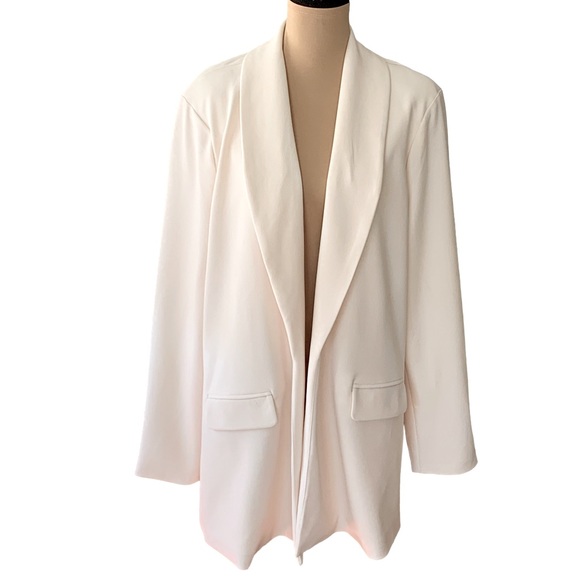 Fashion Nova Jackets & Blazers - Winter Cream Woman’s Blazers Size 2X NWT